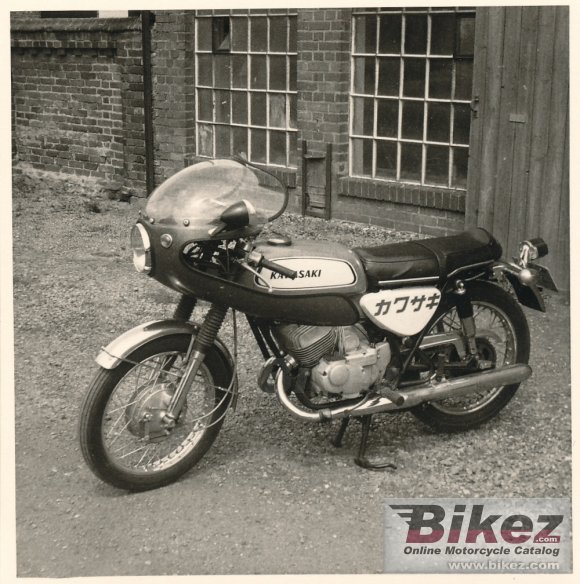 1970 Kawasaki A1 Samurai photo